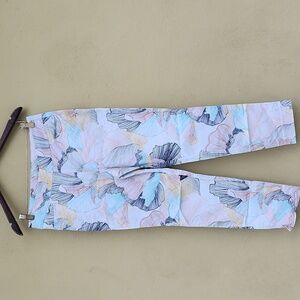 Chicos Stylish Pastel Floral Pants